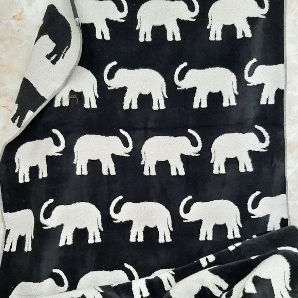 Common Thread Decorative Elephant Bath Towel Hand Towel Set - Picture 4 of 15